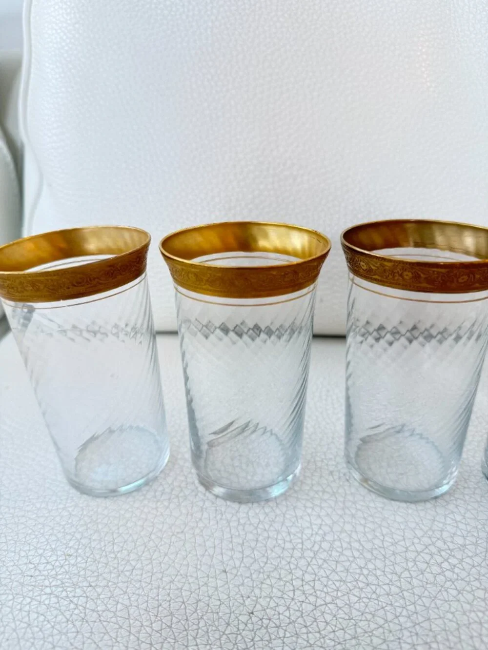 SET OF 6 VINTAGE CLEAR GLASS CUPS GOLD GILT RIM FLORAL SCROLL BARWARE